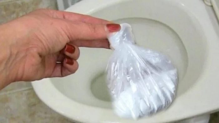 ¿Cómo eliminar los depósitos negros del inodoro con bicarbonato de sodio? – Mis Consejos Jardinería