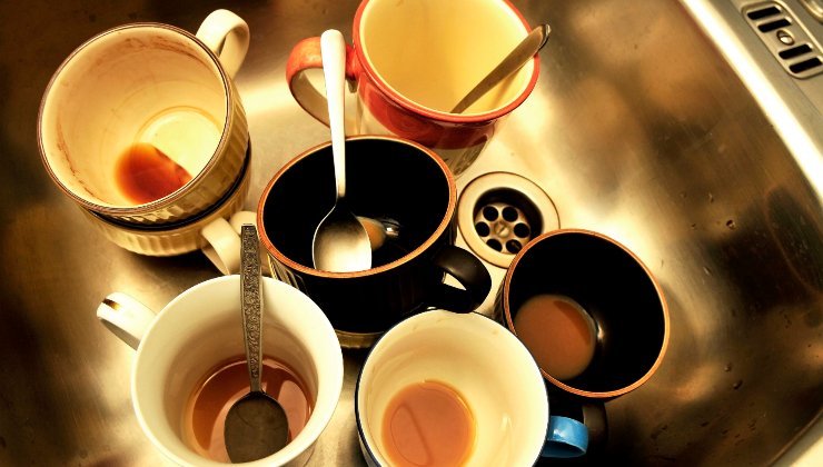 Cáscaras de naranja: esto es lo que pasa cuando las pones en una taza con sal