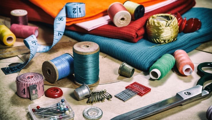 Accesorios de bordado de tijeras de costurera
