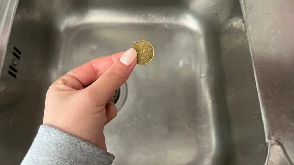 Fregadero brillante y brillante sin levantar un dedo: use este antiguo truco de limpieza – Mis Consejos Jardinería