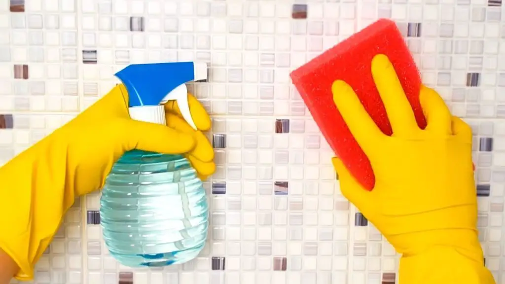 Olvídate de limpiar azulejos, con este método natural te deshaces de toda la suciedad – Mis Consejos Jardinería