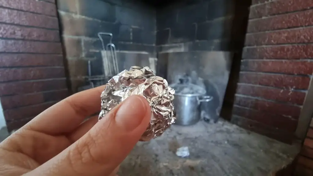 Papel de aluminio en la chimenea, el truco que no sabías: porque muchos lo están haciendo – Mis Consejos Jardinería