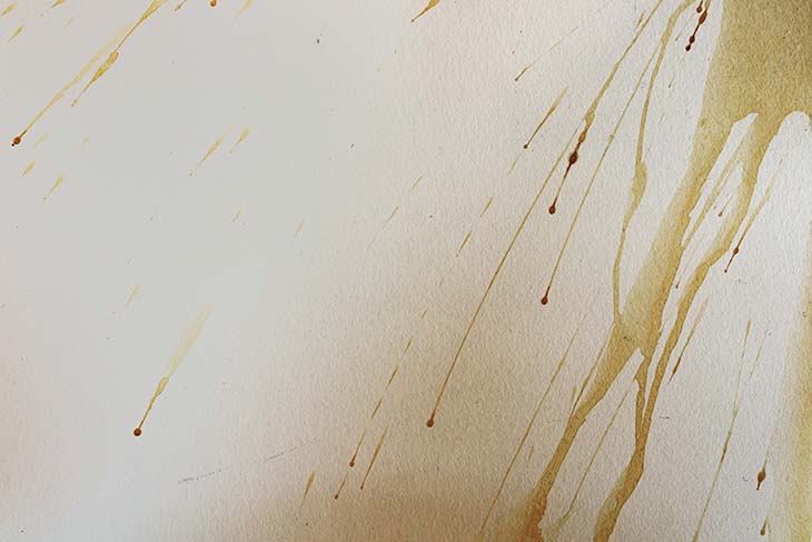 Mancha de café en una pared