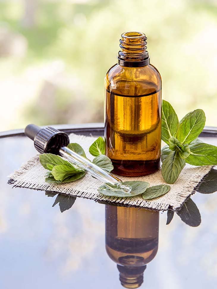botella de aceite esencial