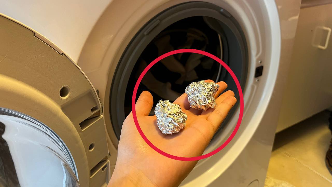 Pellets de aluminio en la lavadora.