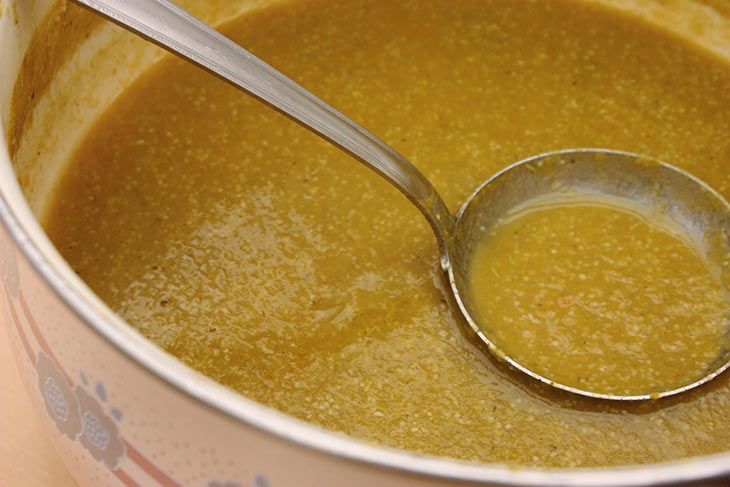 Cucharón en una olla
