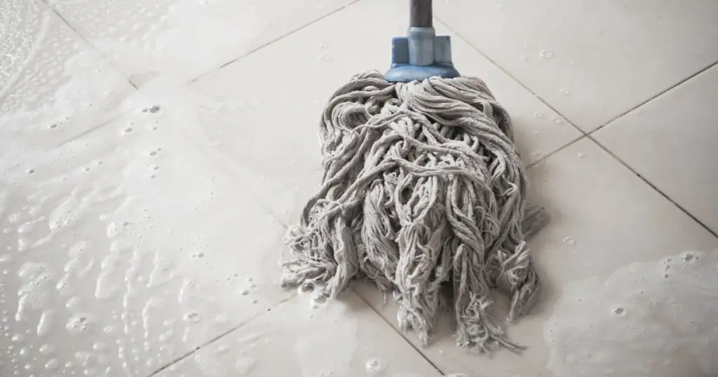 El bicarbonato de sodio limpia y pule azulejos en una sola pasada: úsalo así – Mis Consejos Jardinería