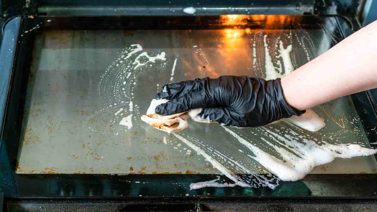 Horno: aquí está el método efectivo para limpiarlo
