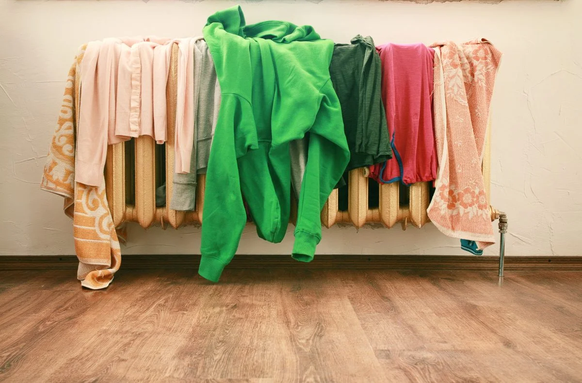 Paños en radiadores: cómo evitar que apestén con este remedio