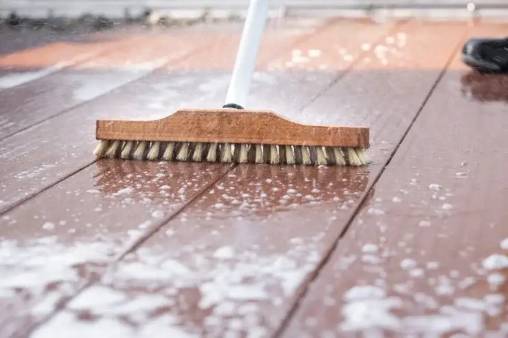 Utilizo una cucharada con un poco de agua, froto y todo brilla sin detergente y con unos céntimos! – Mis Consejos Jardinería