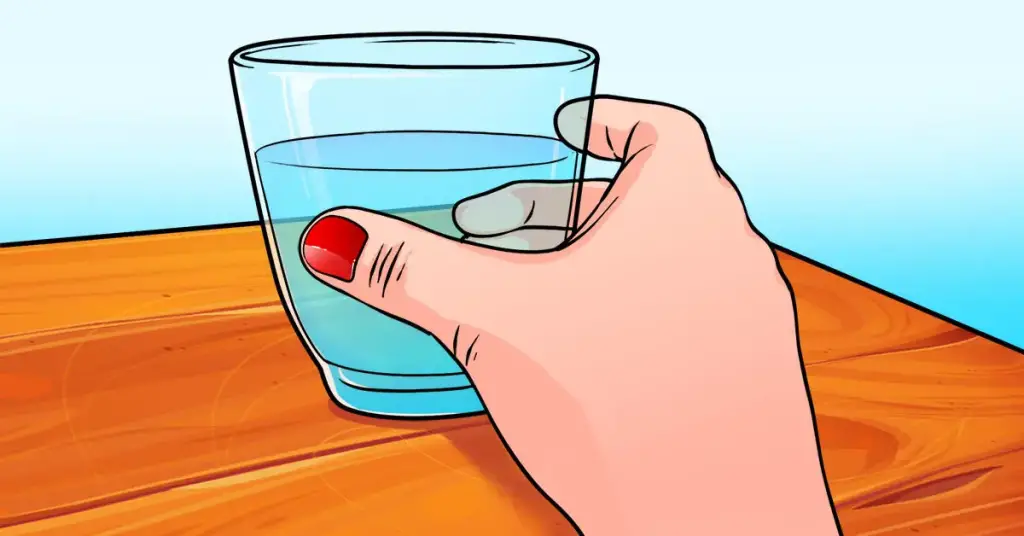 ¿Cómo acabar con las moscas con el truco del vaso de agua? – Mis Consejos Jardinería