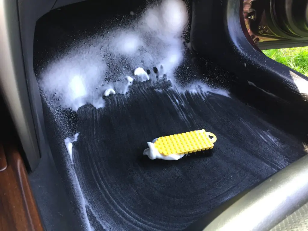 ¿Cómo quitar la arena del coche después de las vacaciones? – Mis Consejos Jardinería