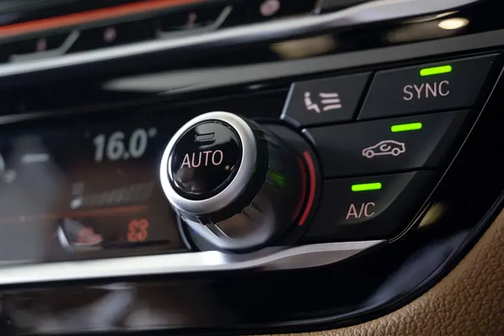 ¿Conoces el botón secreto del coche? Se ahorra mucho combustible – Mis Consejos Jardinería