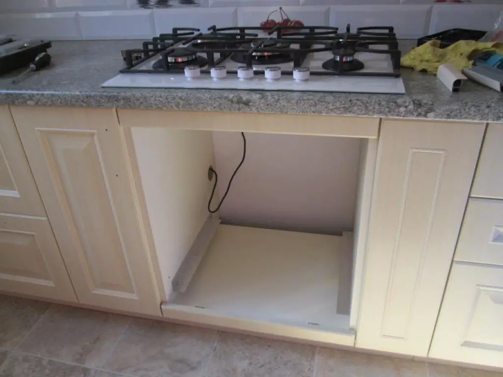 Consejos prácticos para dejar las rejillas del horno empotradas como nuevas – Mis Consejos Jardinería