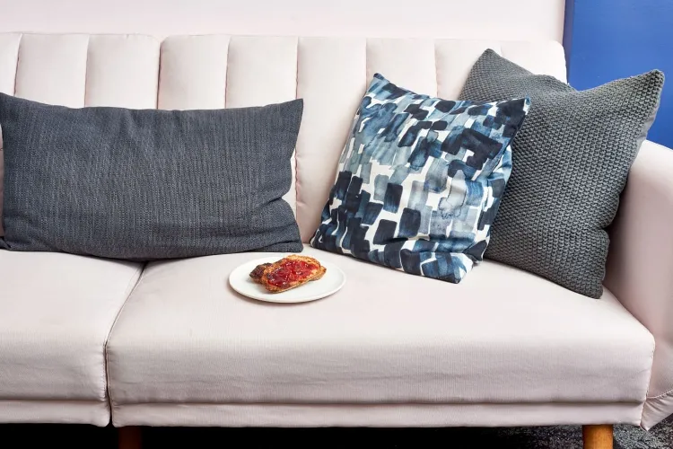 como limpiar un sofa de tela manchado principio quitamanchas jugo de frutas