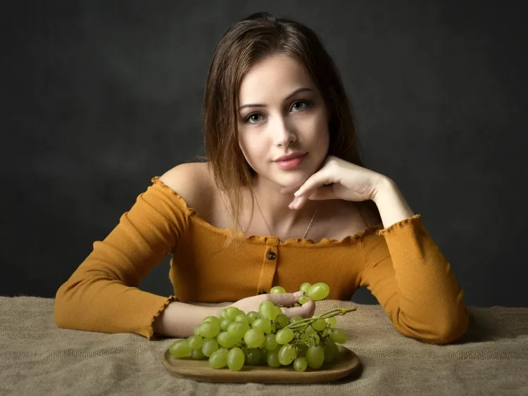 beneficios de la uva cura funcionamiento riñones regulador intestinal