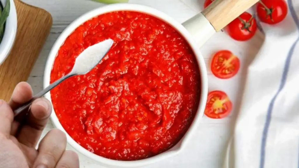 Aparte del bicarbonato, solo este ingrediente elimina la acidez de la salsa de tomate. – Mis Consejos Jardinería
