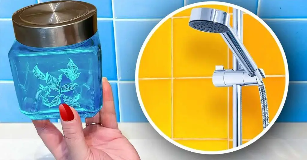 Esta es la razón por la que siempre tengo un frasco vacío en mi baño: una cosa genial que hace la vida más fácil – Mis Consejos Jardinería